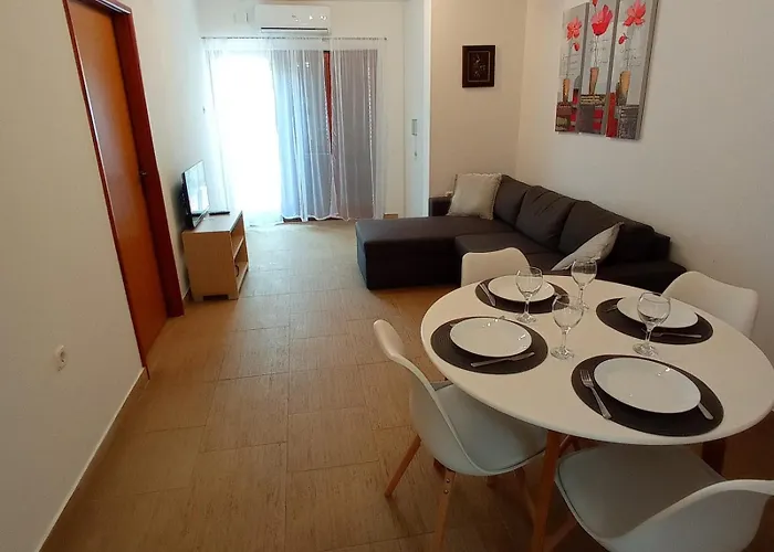 Apartmani Komin