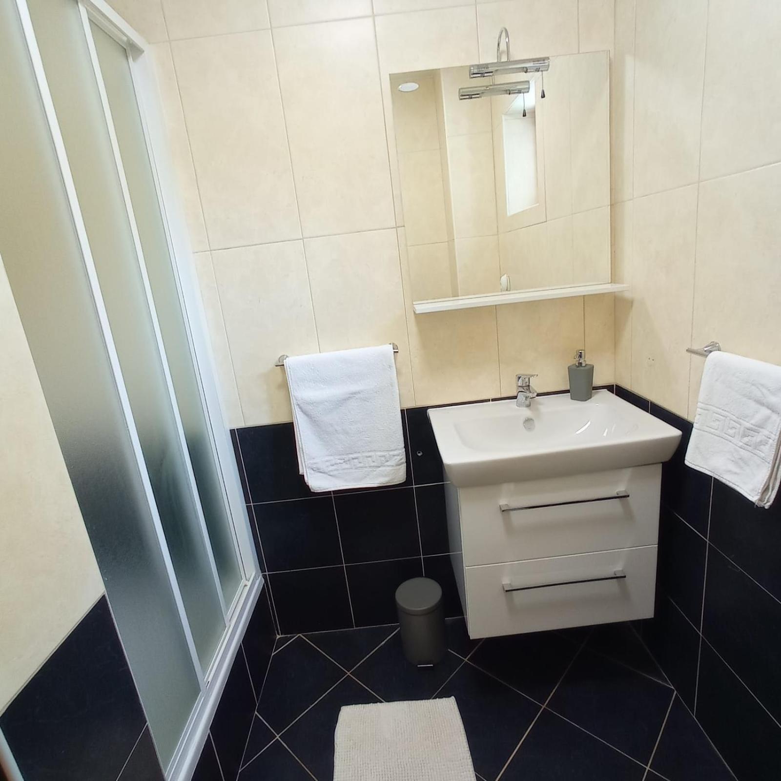 Komin Apartment